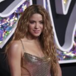1700468574-shakira.jpg