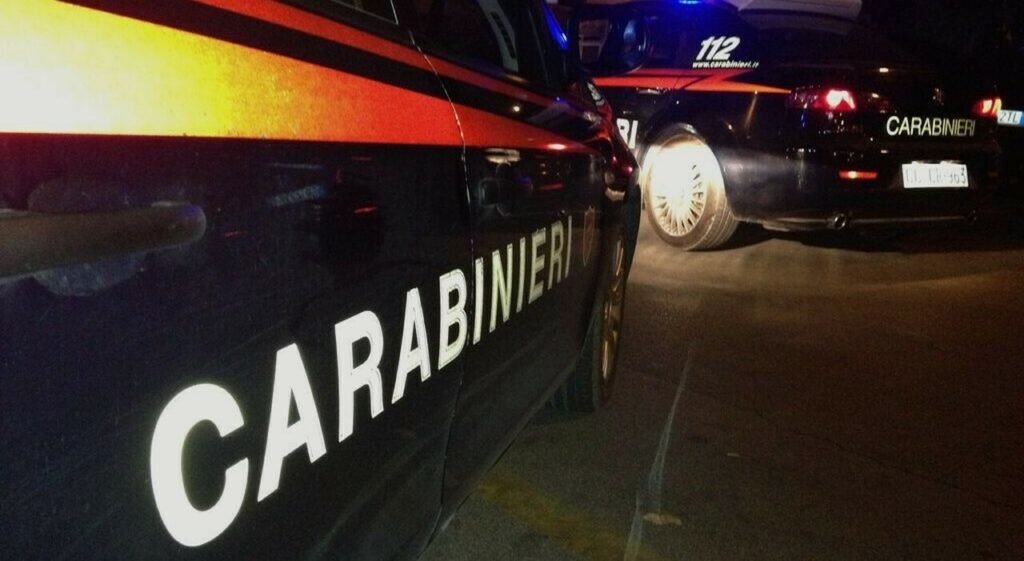 9402412_07225050_carabinieri_notte.jpg