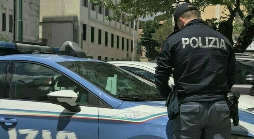 9435508_24131403_9429855_21151211_9425931_19174821_polizia.jpg