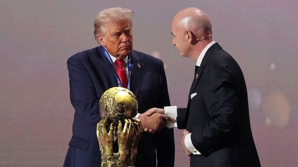 Donald-Trump-l-und-Gianni-Infantino-pflegen-ein-enges-Verhaeltnis.jpg