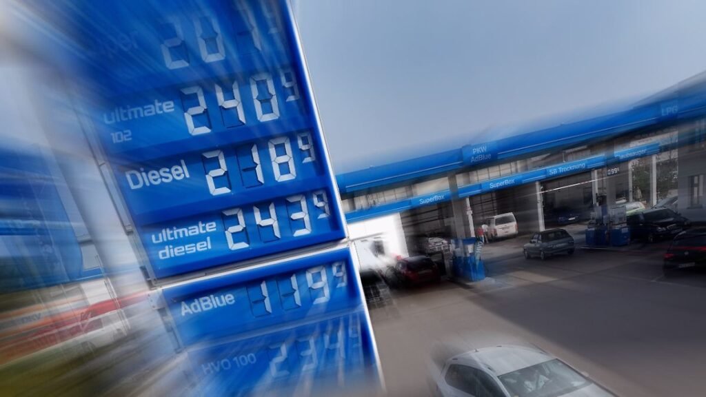 Kein-Ende-in-Sicht-taeglich-neue-Hoechsstaende-beim-Tanken-Diesel-teurer-als-Benzin-Explodierende-Sp.jpeg