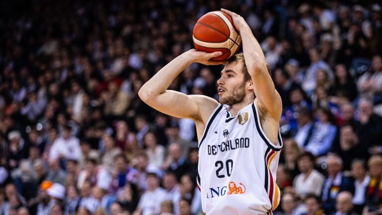 Malte-Delow-Deutscher-Basketball-Bund-20-mit-dem-Dreier-FIBA-Basketball-World-Cup-2027-European-Qual.jpeg