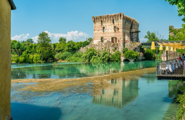 Mincio-fiume-Pulimincio-scaled.jpg