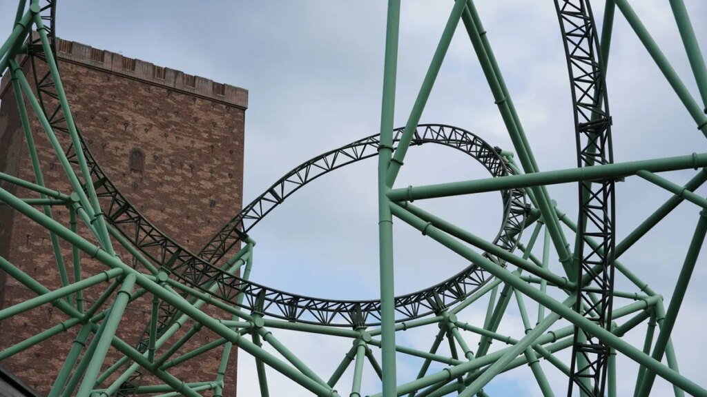achterbahn-im-hansa-park-archivbild-eine-neue-achterbahn-wird-gebaut.jpg