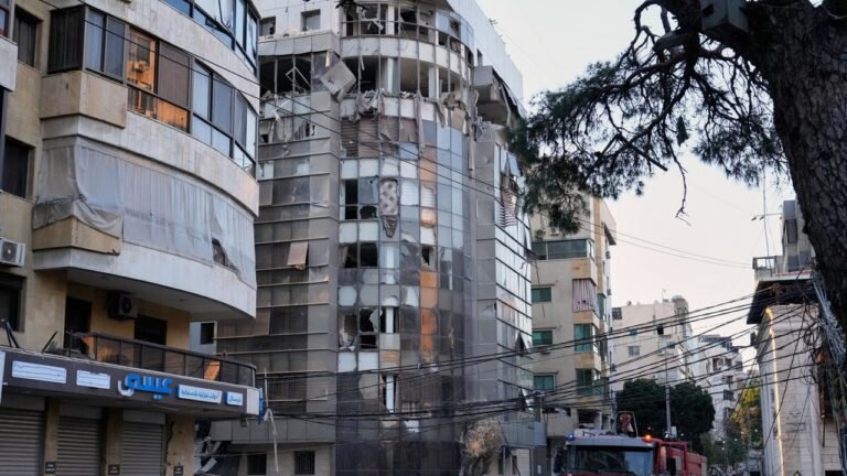 beirut-zerstoertes-haus-100.jpg