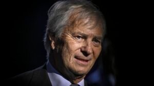 bollore-69bc0abf4bbba230350921.jpg