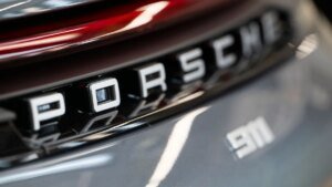 das-modell-911-ist-die-ikone-aus-der-sportwagenschmiede-archivbild.jpg