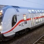 ein-ic-2-der-deutschen-bahn-steht-im-bahnhof.jpg