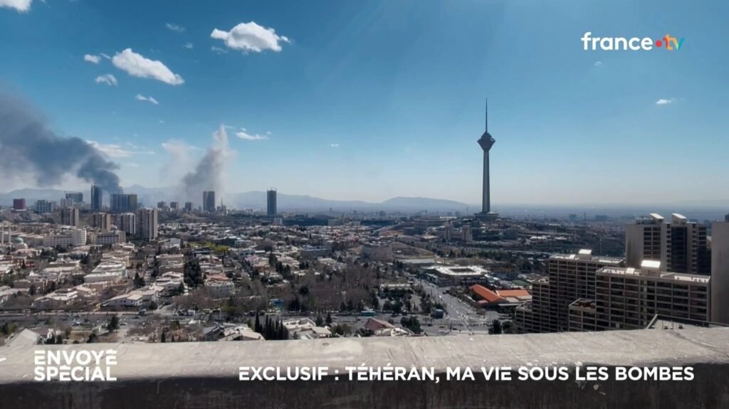 envoye-special-exclusif-teheran-ma-vie-sous-les-bombes-2-69b329ef31eda050148645.jpg