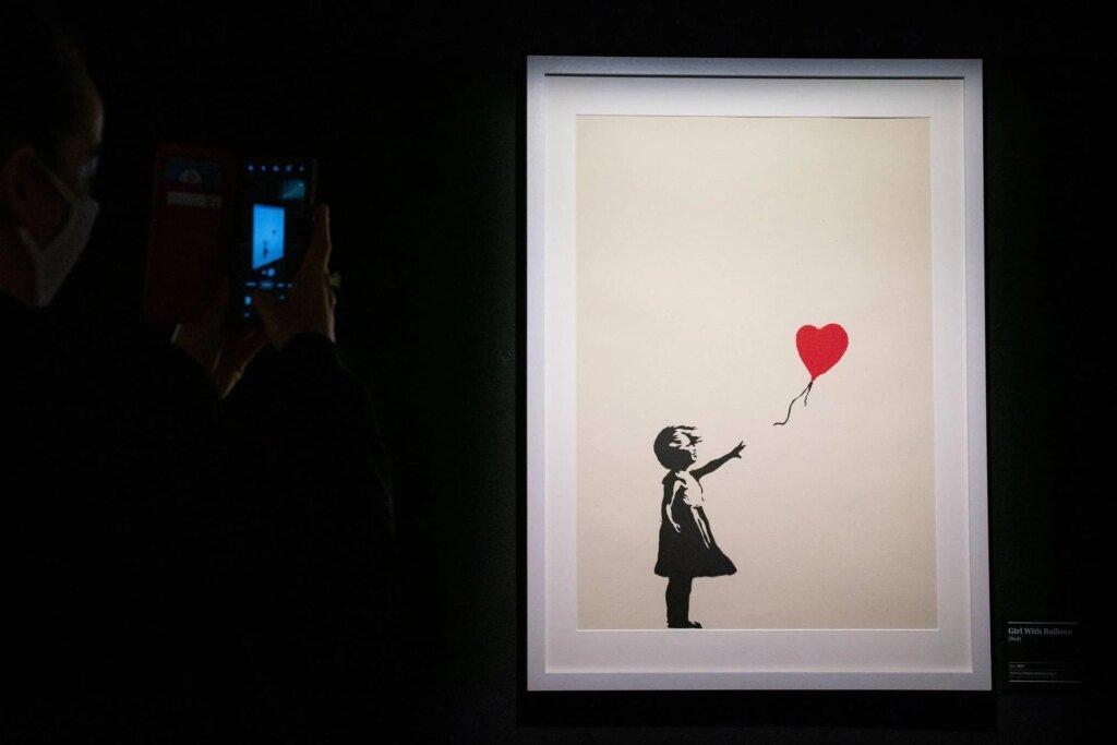 ftg_ipa49617649_banksy_girl_balloon.jpeg