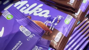 hersteller-reduziert-gewicht-mehrerer-milka-tafeln-auf-90-gramm-milka-bleibt-im-regal-liegen-hohe-pr.webp