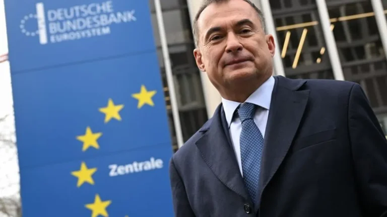 joachim-nagel-praesident-der-deutschen-bundesbank-die-notenbank-hat-einen-deutlichen-verlust-eingefa.webp