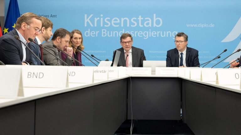 krisenstab-bundesregierung-114.jpg