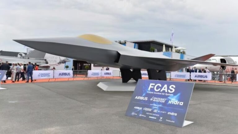 maquette-du-scaf-expose-au-salon-du-bourget-1758687563_11c1cc1f13d8635c1cc1f13d839c1cv_.jpg