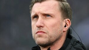 markus-kroesche-hat-noch-einen-vertrag-bis-2028-bei-eintracht-frankfurt.jpg