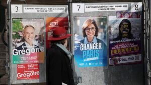 wahlplakate-paris-100.jpg
