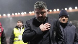 am-boden-zerstoert-gennaro-gattuso-nach-der-niederlage-mit-italien-in-bosnien-herzegowina.jpg