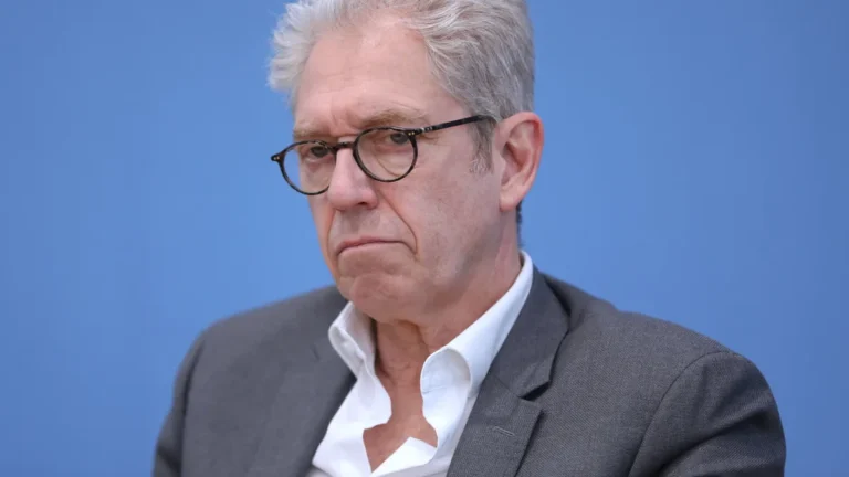 andreas-gassen-chef-der-kassenaerztlichen-bundesvereinigung-bezeichnete-den-vorschlag-einer-teilkran.webp