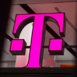 das-logo-der-deutschen-telekom-steht-in-einer-verkaufsfiliale-des-unternehmens-in-der-koelner-innens.webp