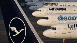 lufthansa-maschinen-auf-dem-flughafen-frankfurt-auch-am-donnerstag-und-freitag-sollen-die-piloten-di.webp