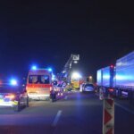 rettungskraefte-an-der-unfallstelle-der-mann-verstarb-noch-an-der-unfallstelle.jpg