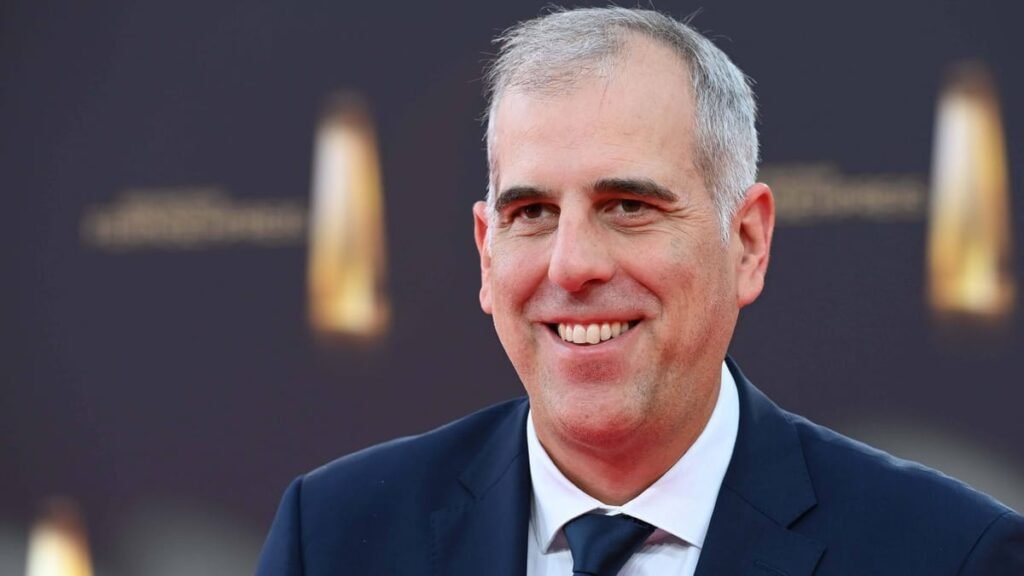 stephan-schmitter-der-oberste-rtl-chef-gibt-sich-nach-der-genehmigten-uebernahme-von-sky-optimistisc.jpeg