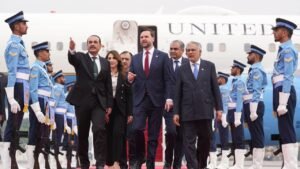 usa-vance-ankunft-islamabad-100.jpg