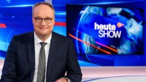 zdf-in-der-kritik-oliver-welke-im-studio-der-heute-show.jpg