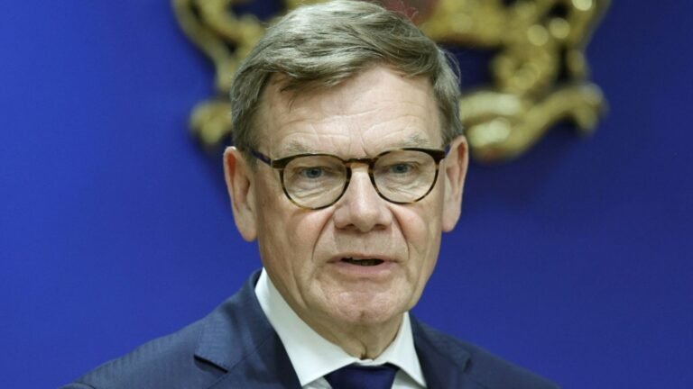 03-bundesaussenminister-johann-wadephul-cdu-5a65fb944774a40d.jpg