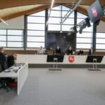 12-daniela-klette-in-verhandlungssaal-5e349ff64656885e.jpg
