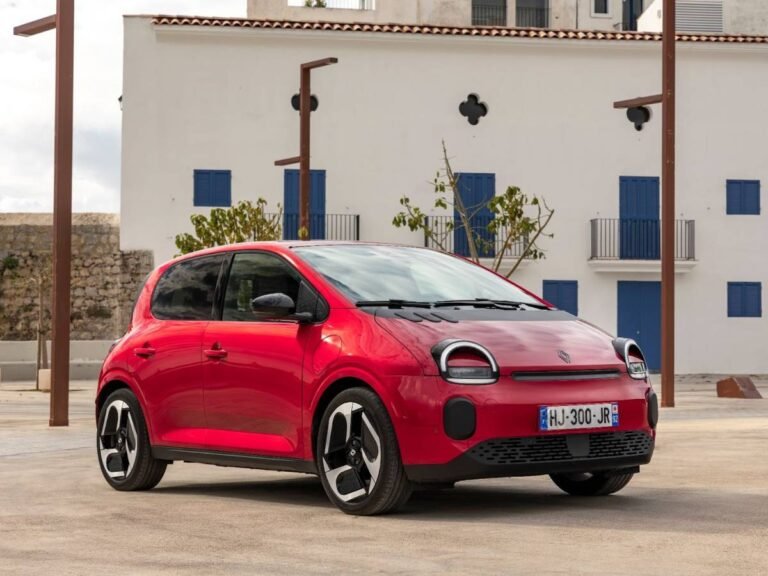 1775318220-twingo124.jpeg