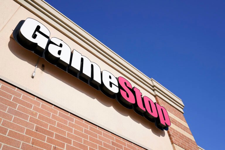 1777880018-gamestop.jpg