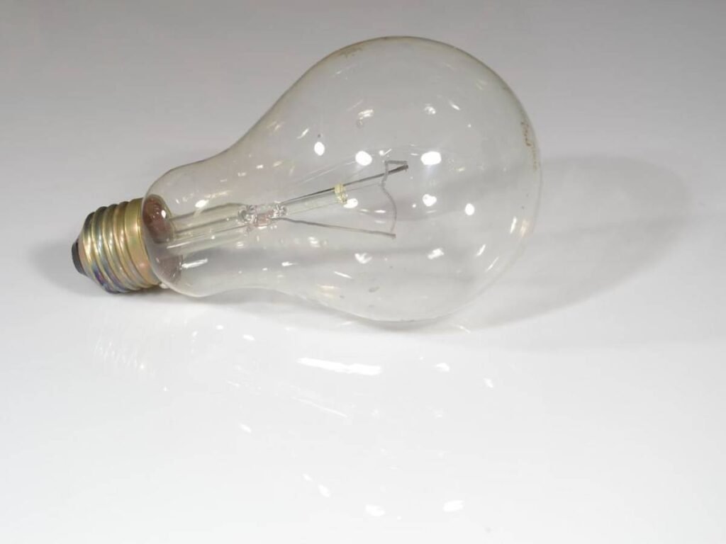 1777962829-lampadina.JPG