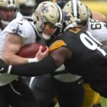 2022-11-14T023145Z-1019420517-MT1USATODAY19430264-RTRMADP-3-NEW-ORLEANS-SAINTS-TAYSOM-HILL-7-GETS-WR.jpeg