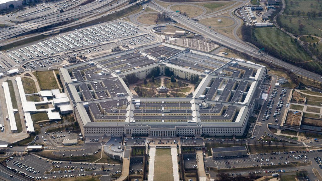 2025-10-15T143904Z-1991395580-RC27VS9TRRZX-RTRMADP-3-USA-PENTAGON-PRESS.jpg