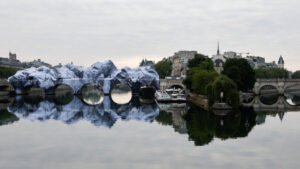 2026-05-21T062433Z-526988742-RC2GDLAJAXA9-RTRMADP-3-FRANCE-ART-PONT-NEUF.jpg