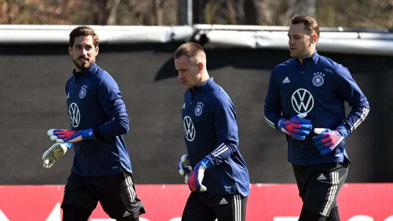 22-032022-xjhx-fussball-1-bundesliga-deutschland-dfb-nationalmannschaft-training-emspor-v-l-kevin-tr.webp