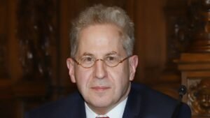 Dr-Hans-Georg-Maassen-Fraktion-im-Dialog-zum-Thema-Haben-wir-totalitaere-Verhaeltnisse-Rathaus-Hambu.jpeg