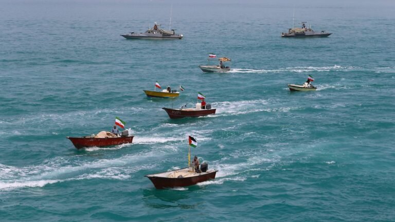 Iran-Bushehr-Persian-Gulf-Coast-Iranian-speedboats-of-the-Basij-Resistance-Mobilization-Force-a-para.jpeg