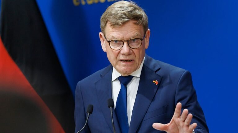 Johann-Wadephul-CDU-Bundesaussenminister-reist-nach-Marokko-Hier-bei-einer-Pressekonferenz-press-con.jpeg
