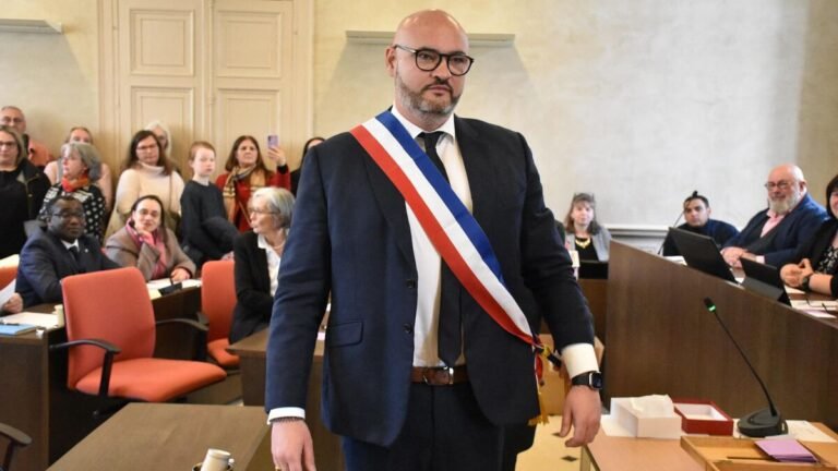 MEMQKCAGTJELZCUWFFOPEETPZQ.jpg