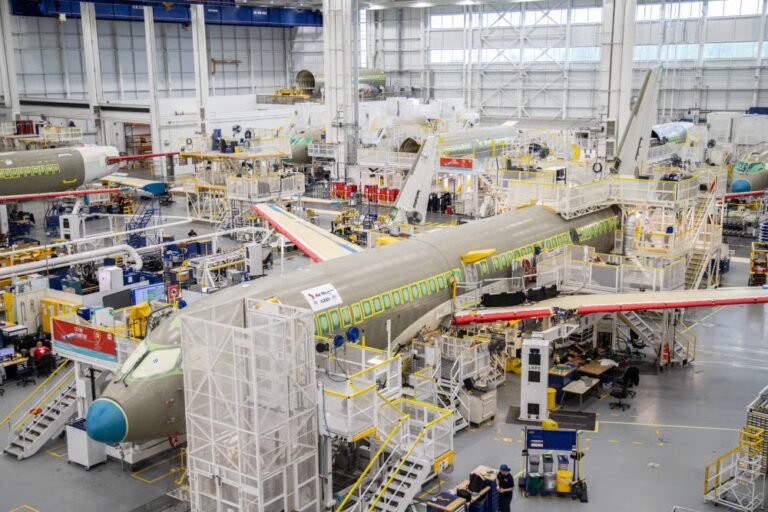 airbus-a220-1778155474_b09b56327cf96b49b56327cf9a89b5v_.jpg