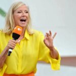 andrea-kiewel-die-moderatorin-des-zdf-fernsehgarten-auf-dem-showgelaende-in-mainz.jpg
