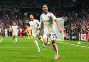 aston_villa_tielemans_ipa_fg.jpeg