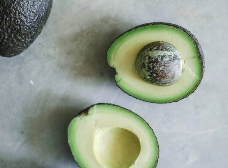 avocado_123rf_free.jpeg