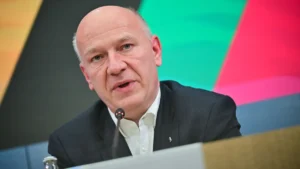 berlins-regierender-buergermeister-wirft-der-initiative-berlin-autofrei-vor-die-wirtschaftlichen-und.webp