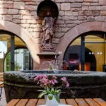 blick-in-den-innenhof-mit.webp.webp