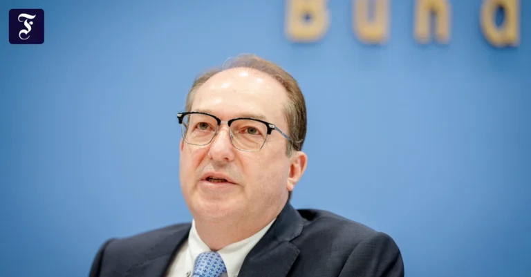 bundesinnenminister-alexander.webp.webp