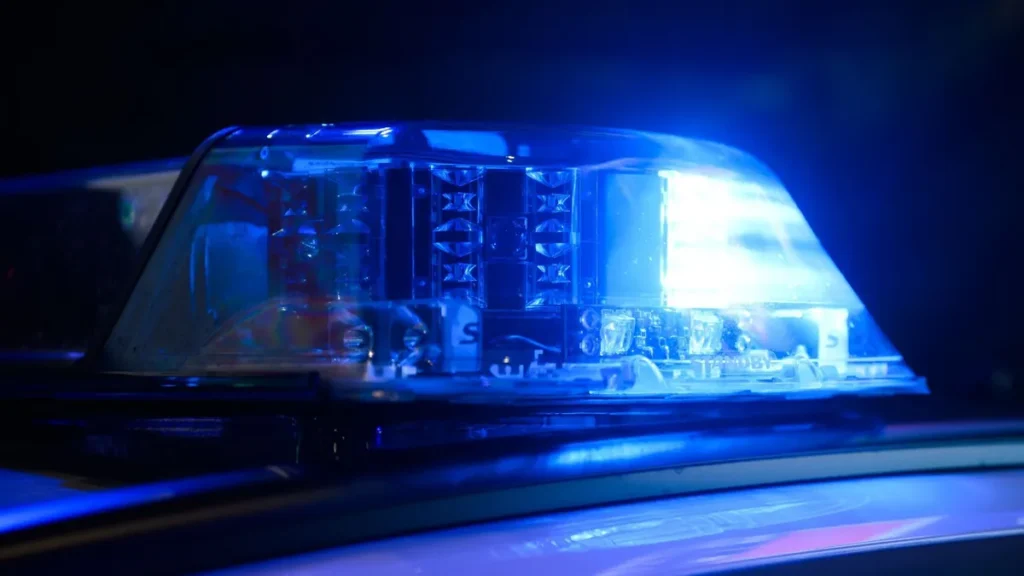 der-kontrahent-des-angeschossenen-sei-beim-eintreffen-der-streife-schwerst-verletzt-gewesen-und-vor.webp