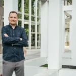 er-spricht-anders-ueber-kunst.webp.webp
